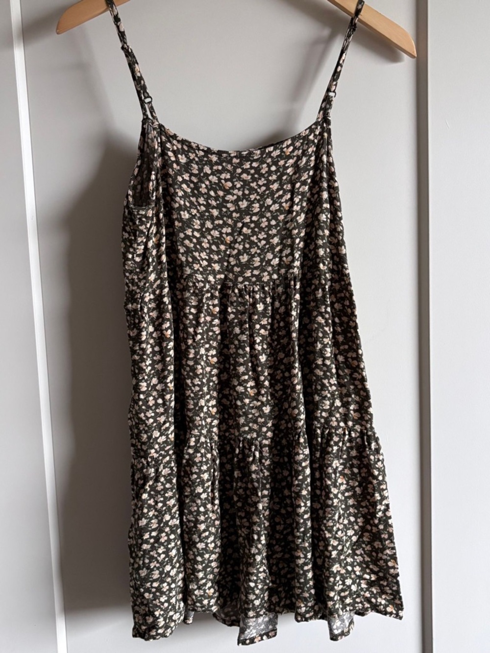 Floral Tiered Spaghetti Strap Summer Dress - Olive with Cream Flowers - Picture 4 of 6